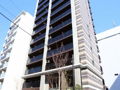 1.外観南東面3