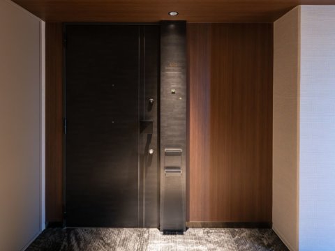 8．住居玄関アルコーブ